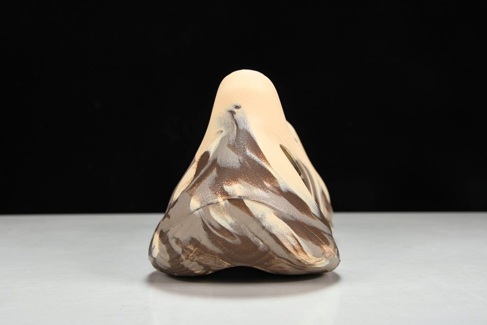 Yzy Foam RNNR 'MX Cream Clay' - Image 9