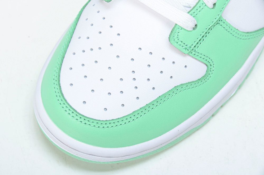 Dnk Low 'Green Glow' - Image 9