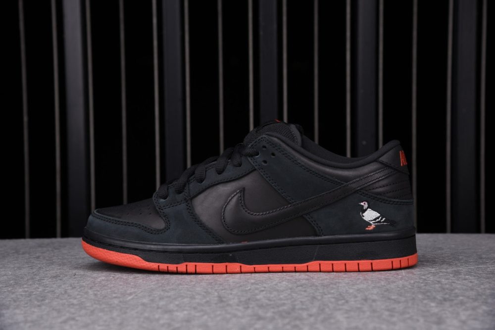 Dnk Low Pro SB 'Black Pigeon'