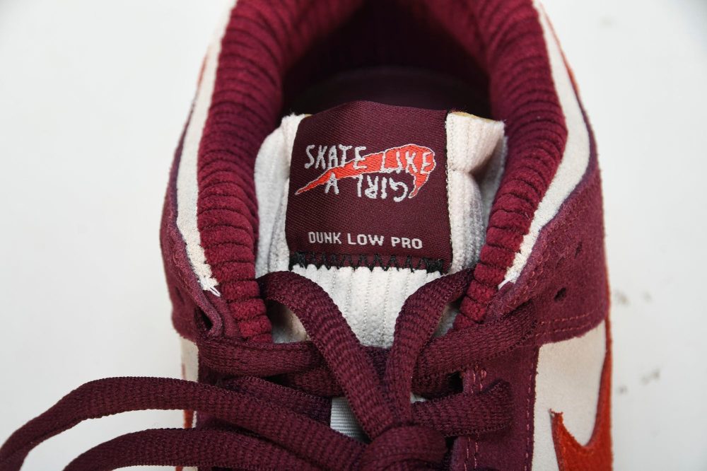 Dnk Low SB x Skate Like a Girl - Image 11