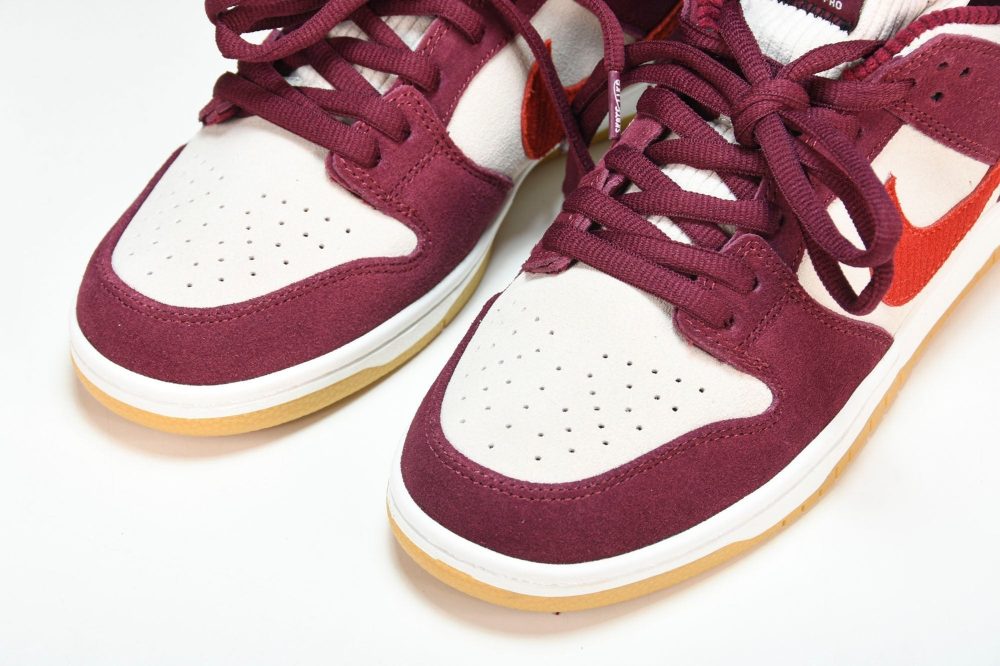Dnk Low SB x Skate Like a Girl - Image 19