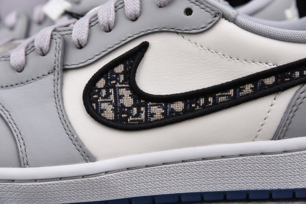 Dr x AJ1 Retro Low OG - Image 10