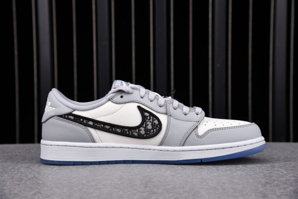 Dr x AJ1 Retro Low OG - Image 3