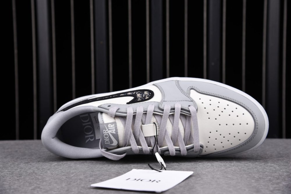 Dr x AJ1 Retro Low OG - Image 4