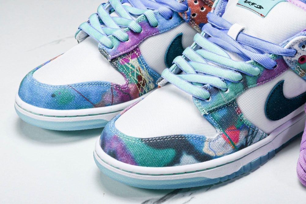 SB Dnk Low x Futura Laboratories 'Bleached Aqua' - Image 20