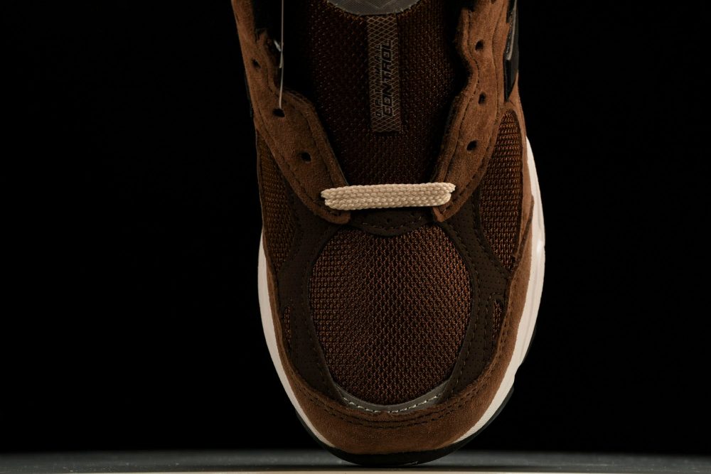 NB 990v3 x JJJJound 'Montréal' - Image 6