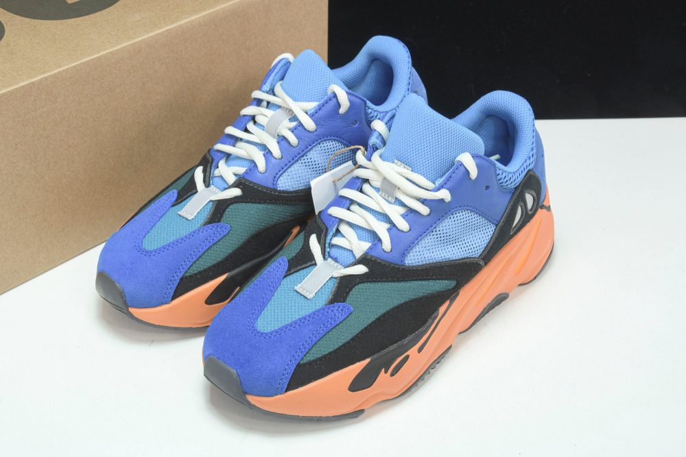 Yzy Boost 700 Bright Blue - Image 21