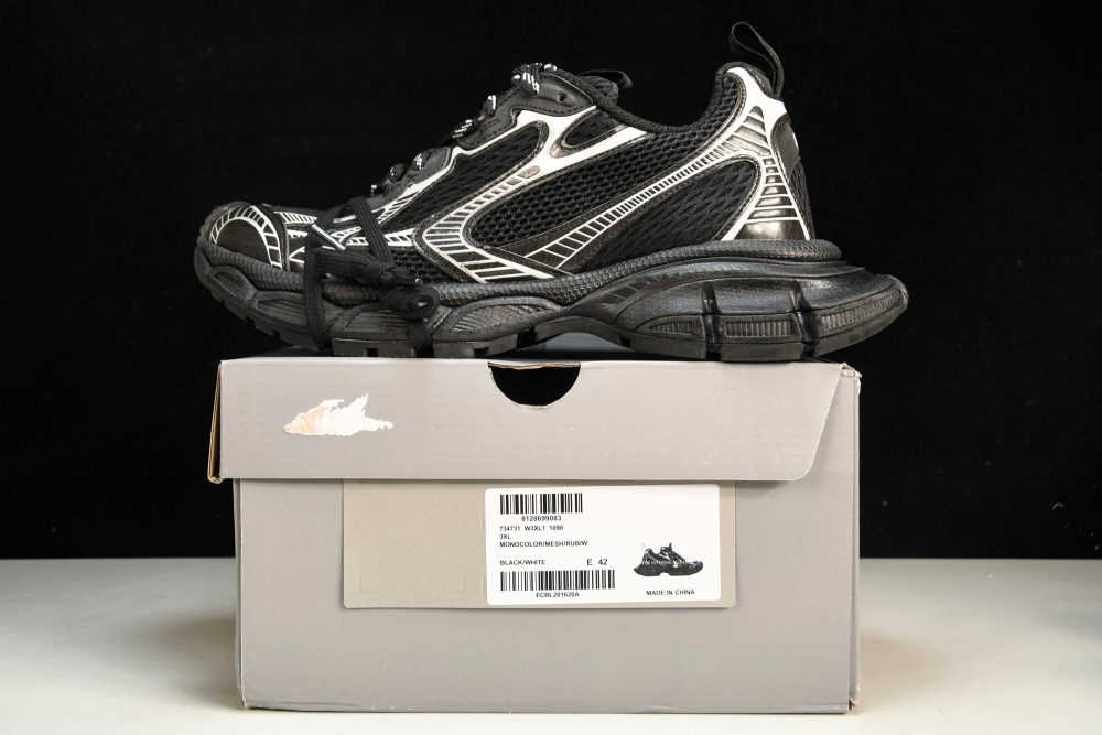 3XL Sneaker 'Black White' - Image 28