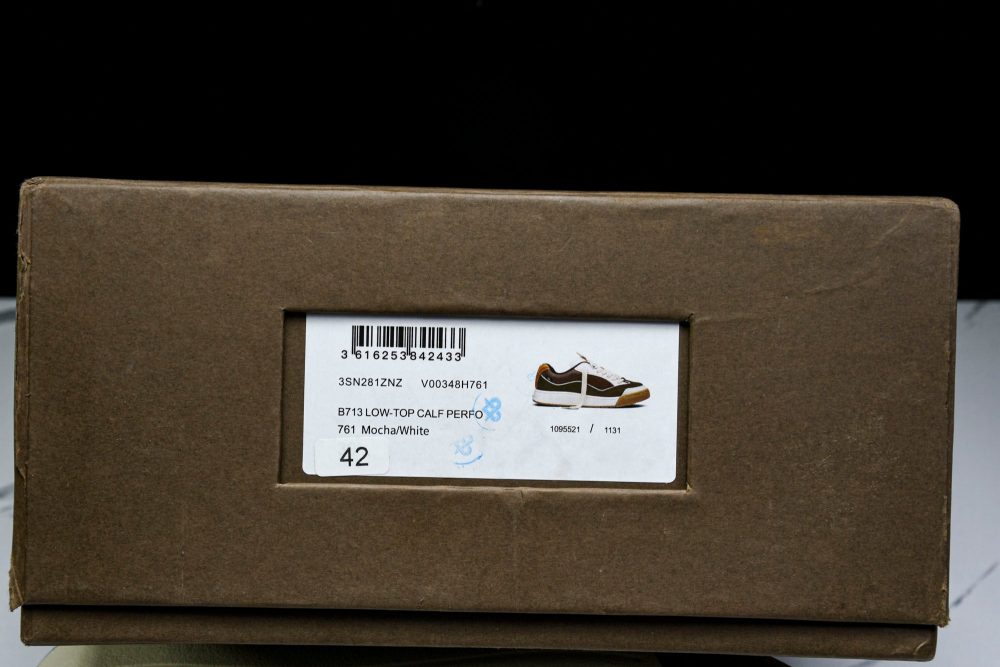 Travis Scott x D1or B713 Cactus Jack 'Mocha Cream' - Image 24