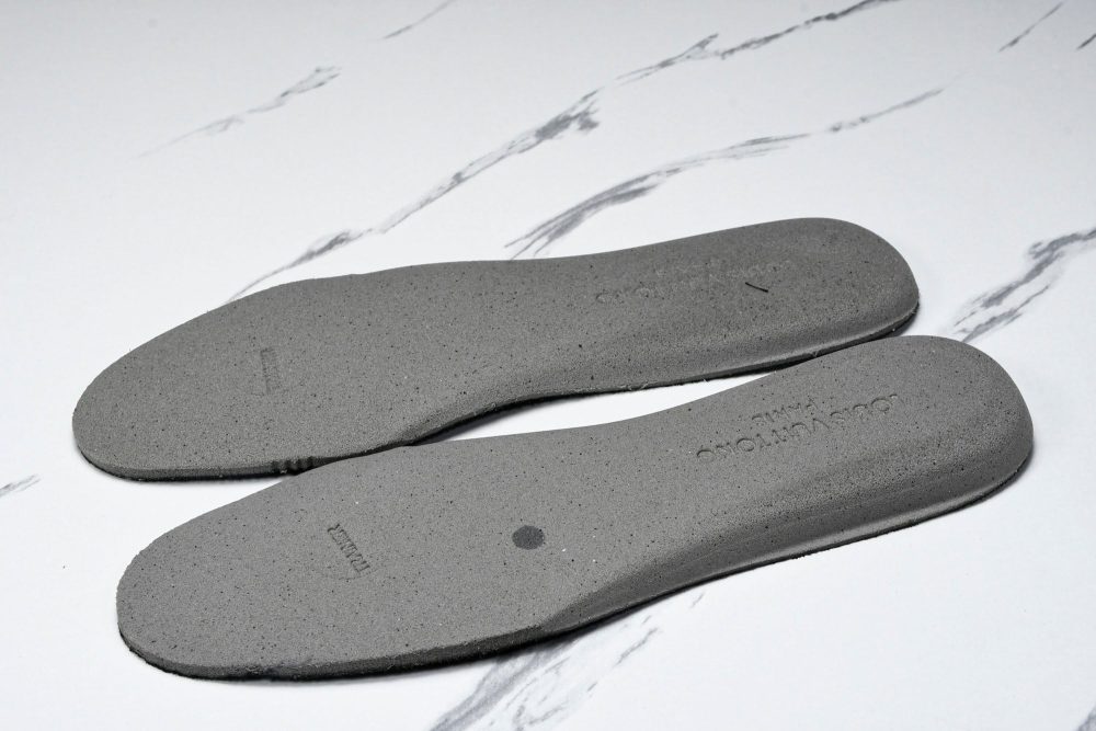 Louis Vuittоп Trainer Low 'Black Embossed Signature' - Image 16