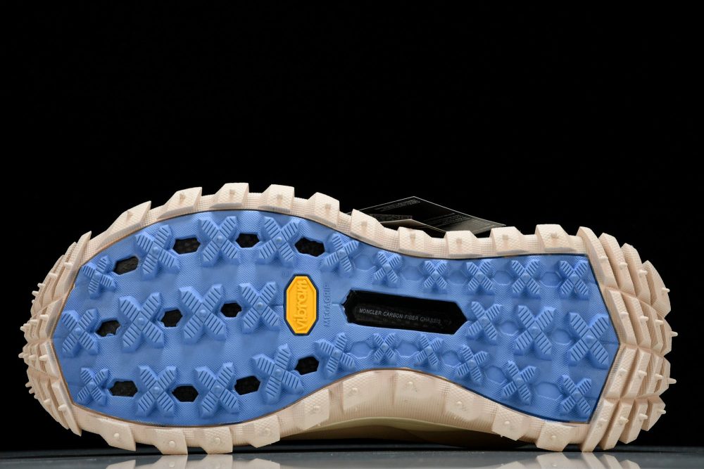 Moncler Trailgrip GTX 'Beige Blue' - Image 5