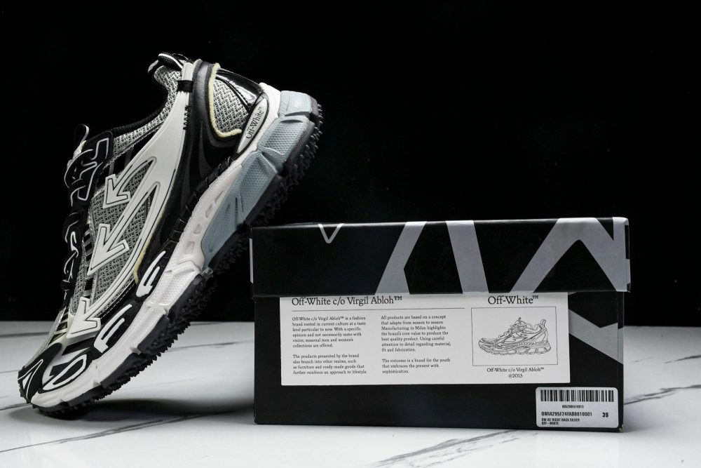 Off-White "Be Right Back" Sneaker 'Silver' - Image 24