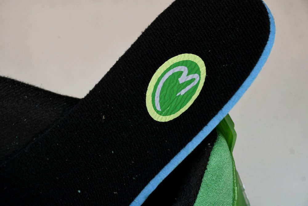 AJ4 Retro Wahlburgers - Image 16