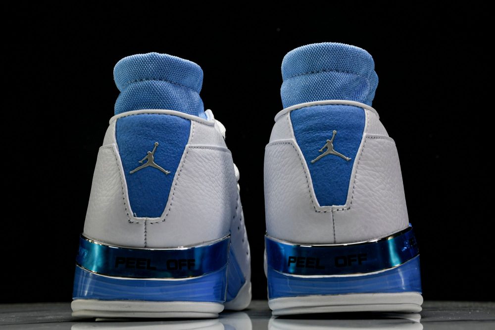 AJ17 Retro 'University Blue' (2024) - Image 7