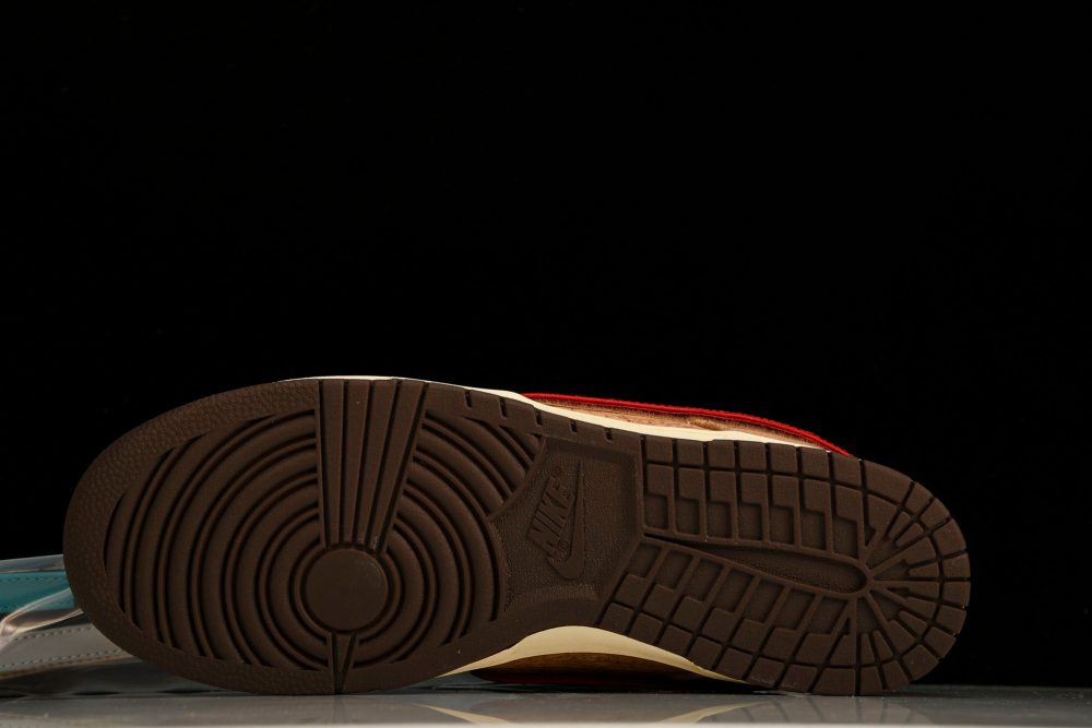 CLOT x SB Dnk Low 'Cork' - Image 5