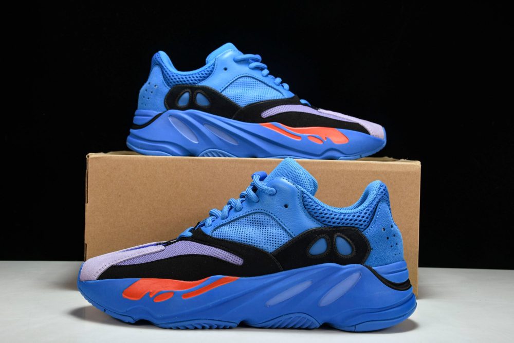 Yzy Boost 700 Hi-Res Blue - Image 25