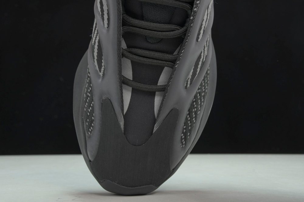Yzy 700 V3 Alvah - Image 6
