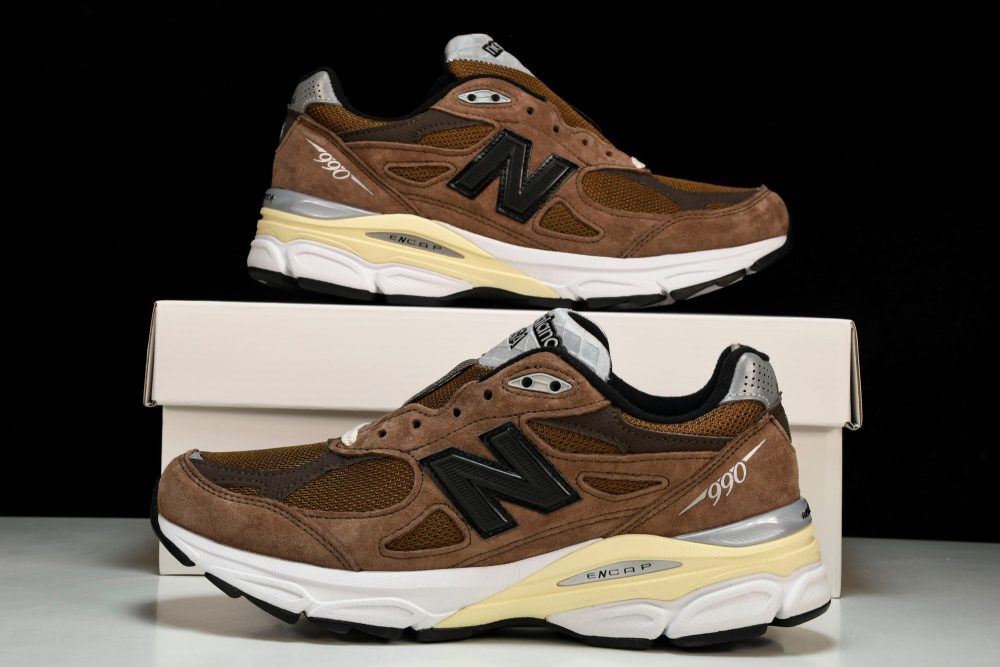 NB 990v3 x JJJJound 'Montréal' - Image 23