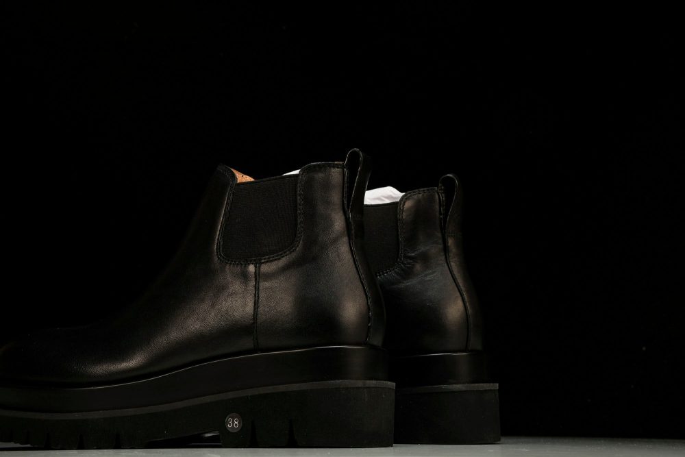 Вottega Veneta Lug Ankle Chelsea Boots 'Black' - Image 8