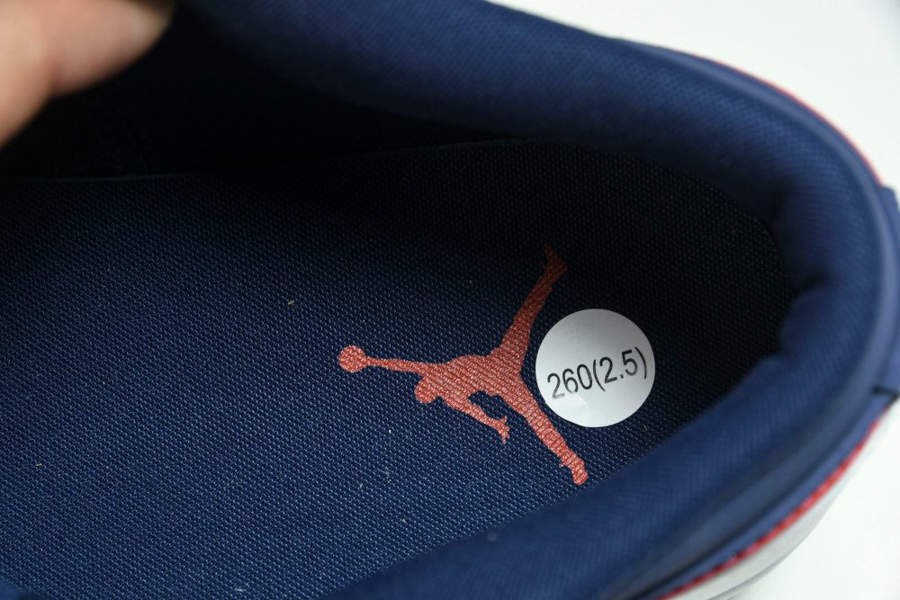 AJ1 Low ‘USA’ - Image 13