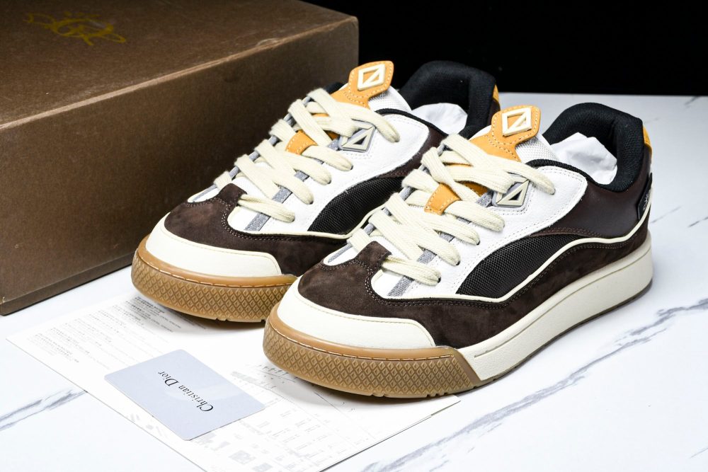 Travis Scott x D1or B713 Cactus Jack 'Mocha Cream' - Image 18