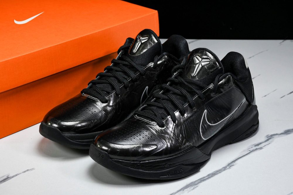 Kobe 5 'Blackout' - Image 20