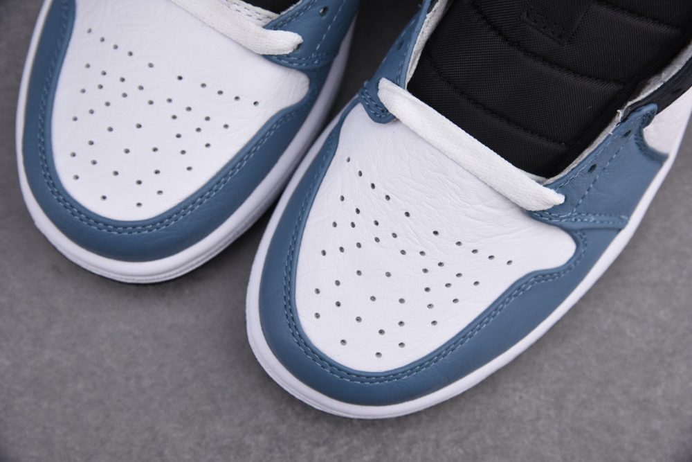 Facetasm x AJ1 Mid ‘Fearless’ - Image 7
