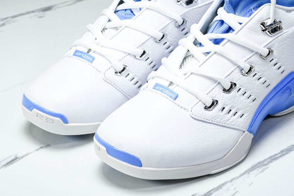 AJ17 Retro 'University Blue' (2024) - Image 17