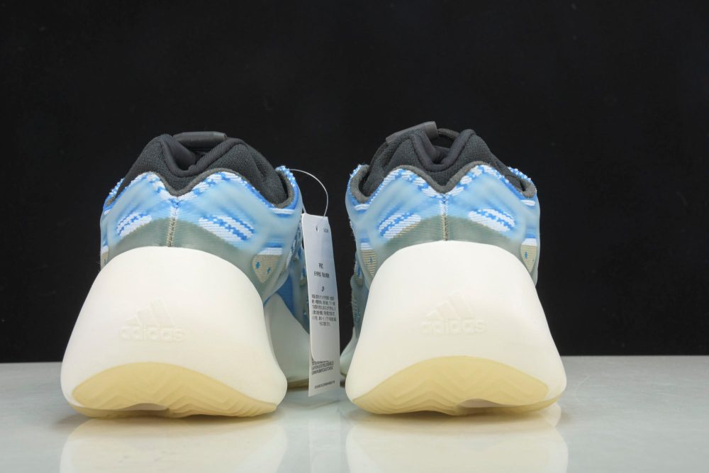 Yzy 700 V3 Arzareth - Image 7