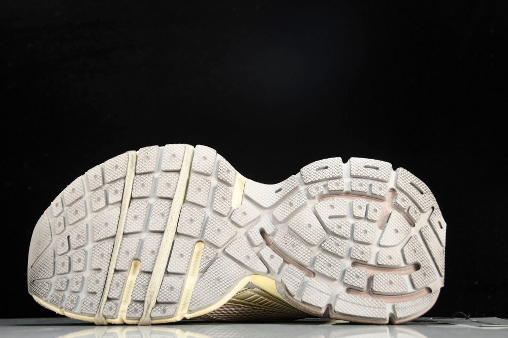 3XL Sneaker 'White Eggshell' - Image 5