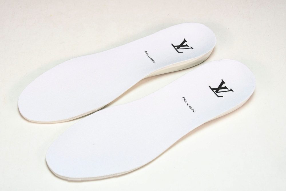 Louis Vuittоп Trainer Low 'White Signature' - Image 14