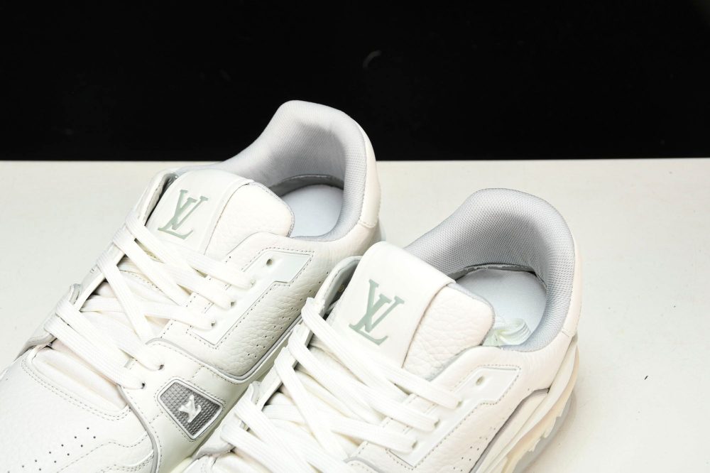 Louis Vuittоп Trainer Low 'White Signature' - Image 17