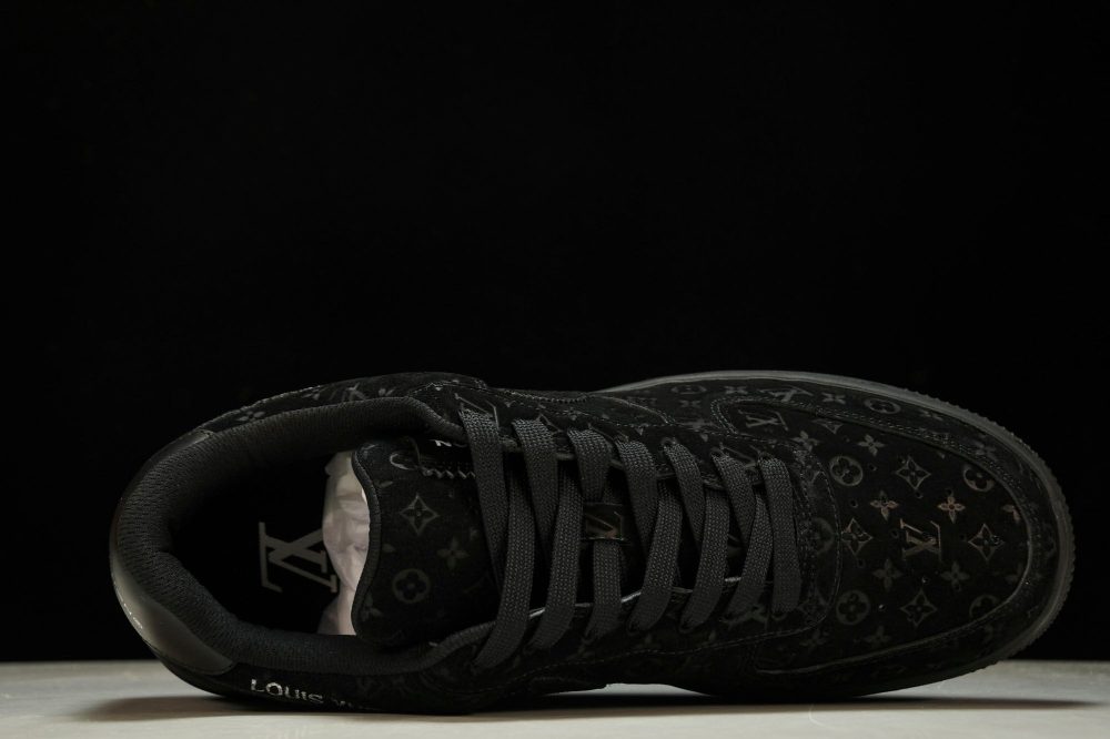 Louis Vuittоп x AF1 by Virgil Abloh 'Black' (With Special Case) - Image 4