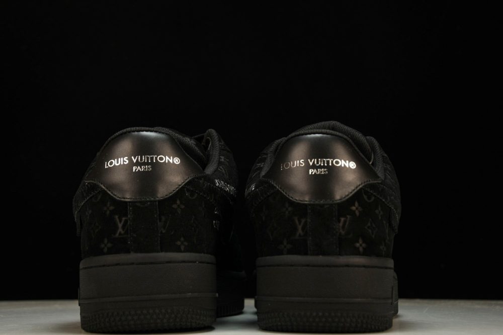 Louis Vuittоп x AF1 by Virgil Abloh 'Black' (With Special Case) - Image 7