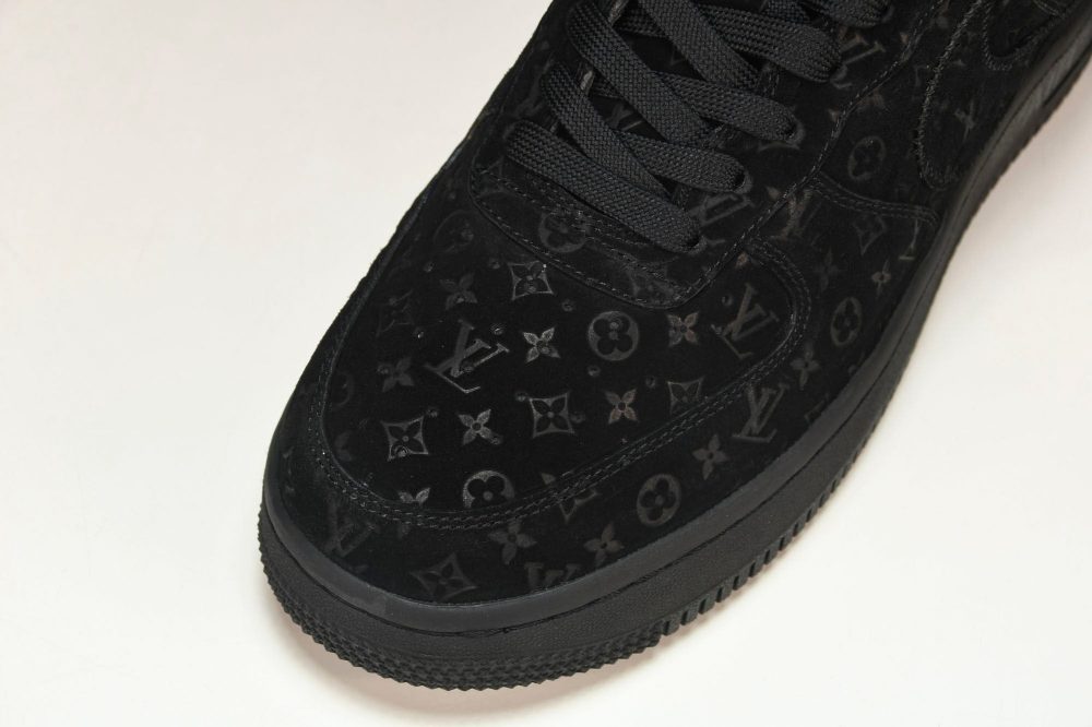 Louis Vuittоп x AF1 by Virgil Abloh 'Black' (With Special Case) - Image 9