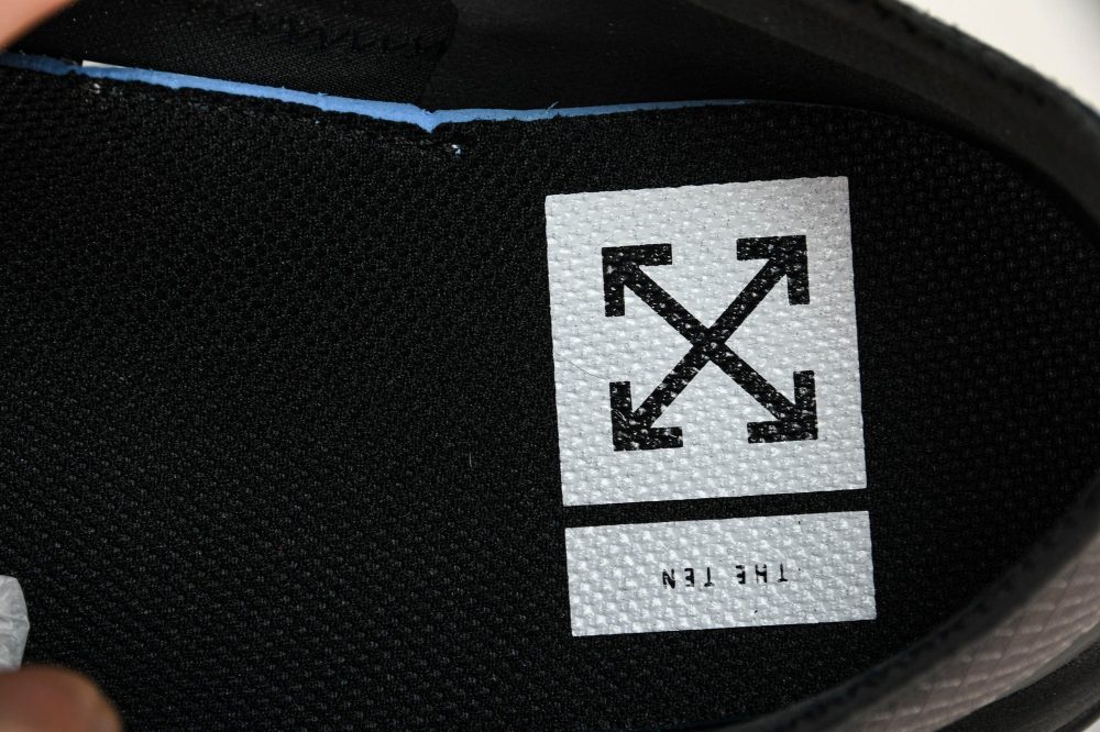 Off-White AM97 Black - Image 15