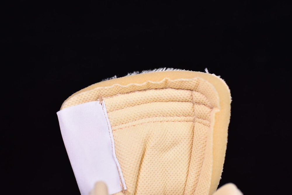 Off-White Blzr All Hallows' Eve - Image 11
