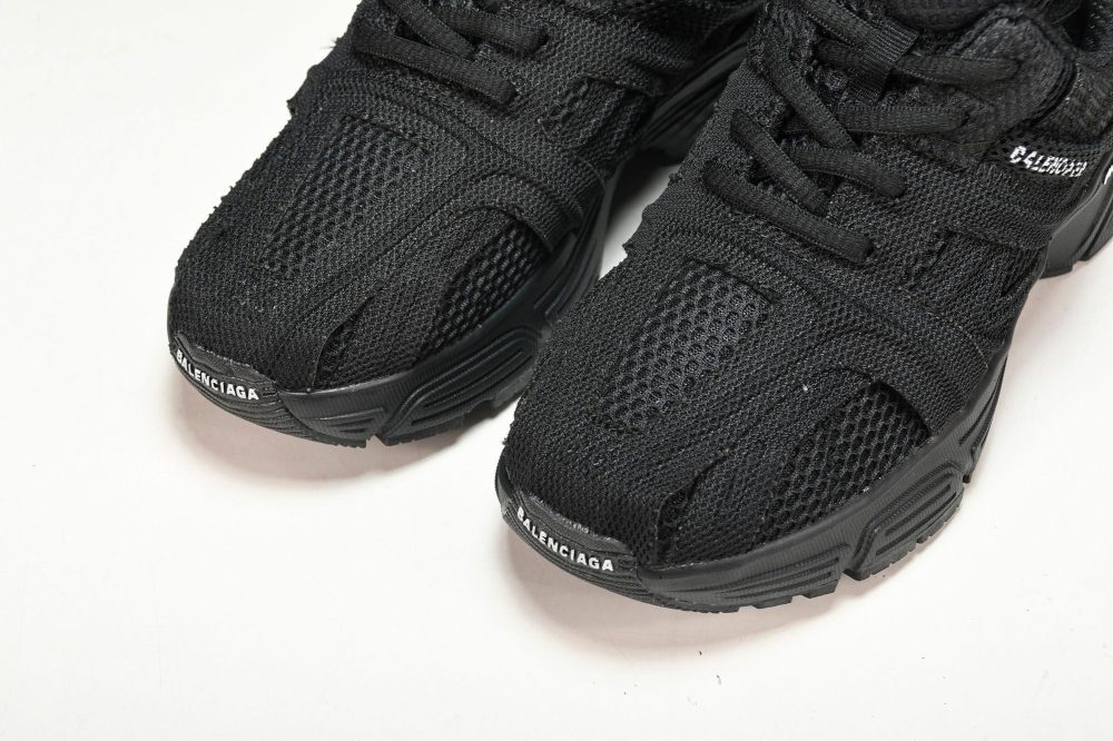 Phantom Trainer 'Black' - Image 17