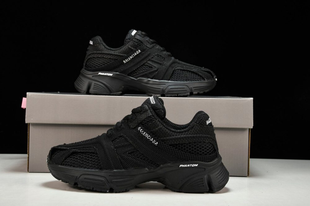 Phantom Trainer 'Black' - Image 21
