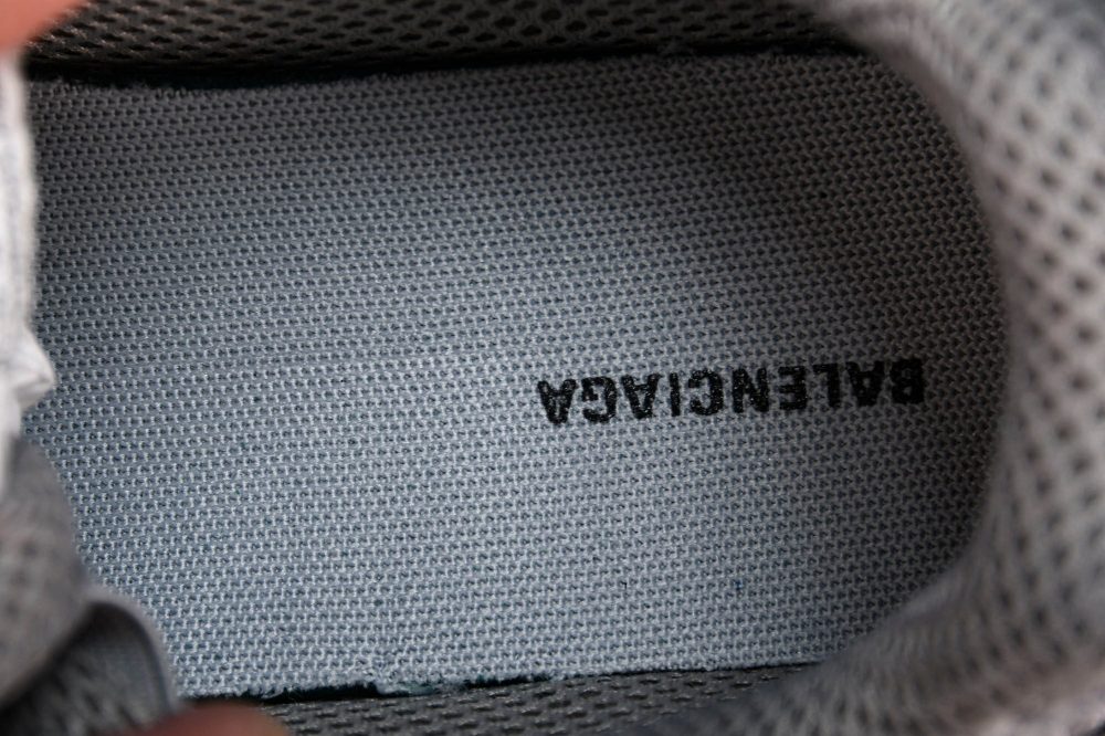 Phantom Trainer 'Light Grey' - Image 11