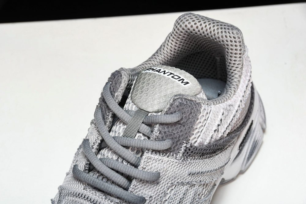 Phantom Trainer 'Light Grey' - Image 9