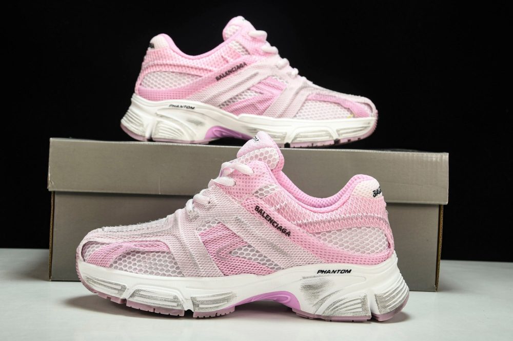Phantom Trainer 'Pink' - Image 20