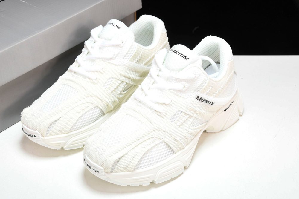 Phantom Trainer 'White' - Image 17