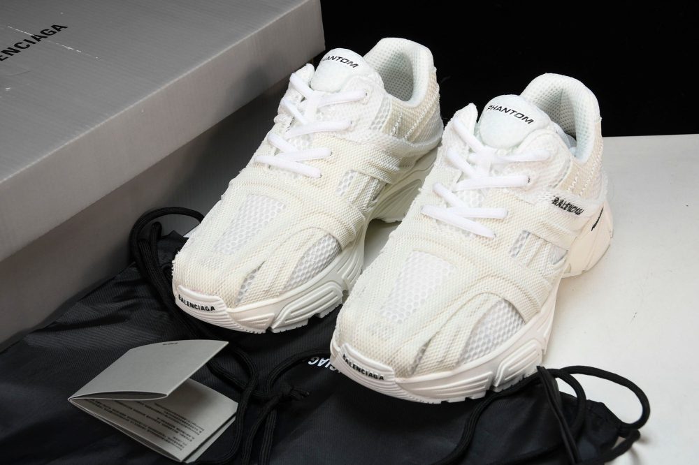 Phantom Trainer 'White' - Image 18