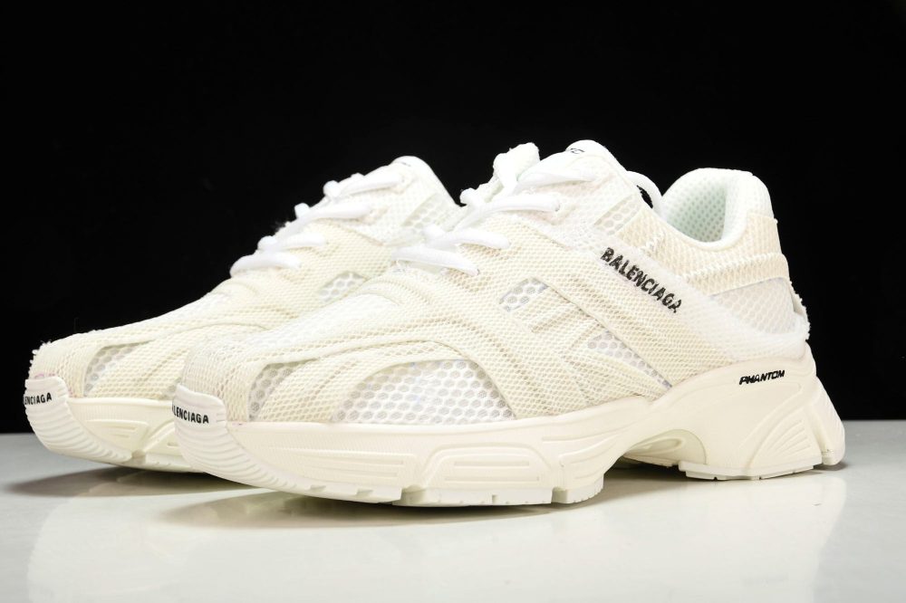 Phantom Trainer 'White' - Image 2