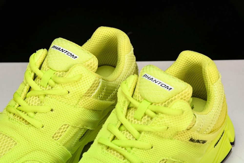 Phantom Trainer 'Yellow' - Image 18