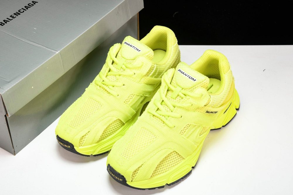 Phantom Trainer 'Yellow' - Image 19