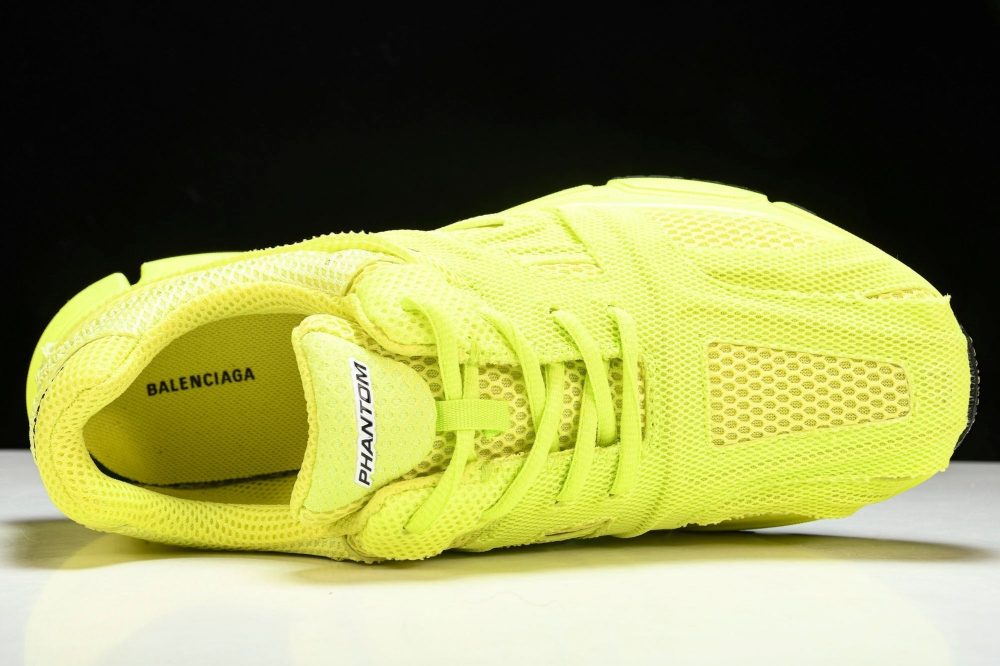 Phantom Trainer 'Yellow' - Image 4
