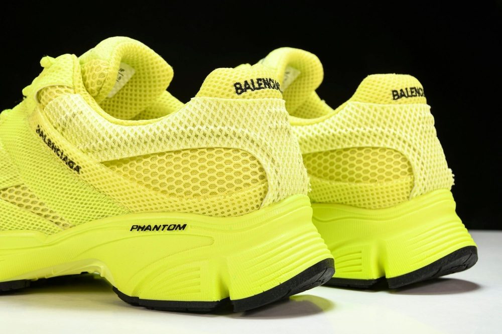 Phantom Trainer 'Yellow' - Image 8