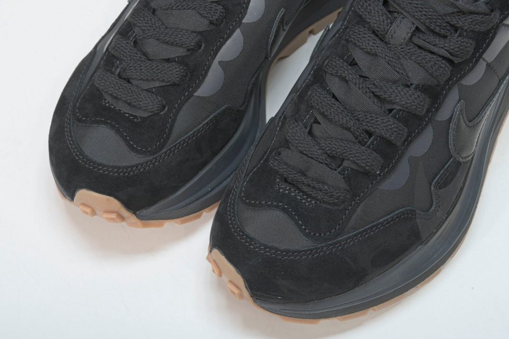 Sacai VaporWaffle ‘Black Gum’ - Image 11